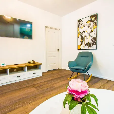 Iancului Aparthotel 3*